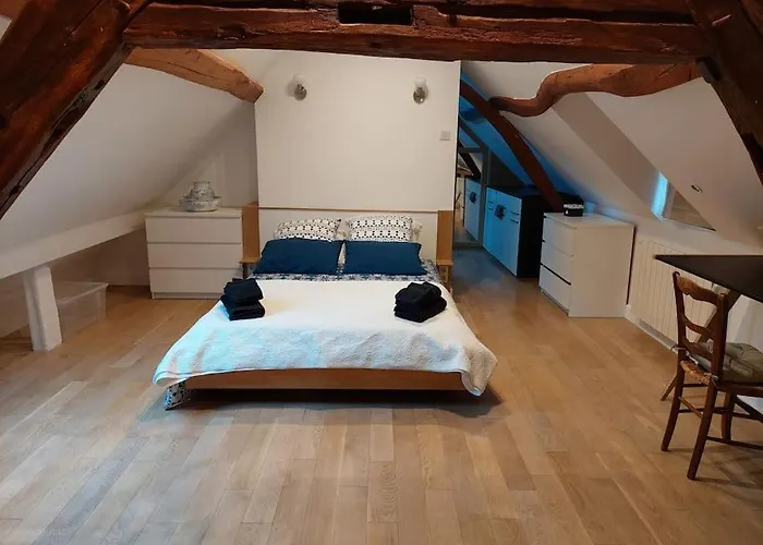 Le Relais De Lyons